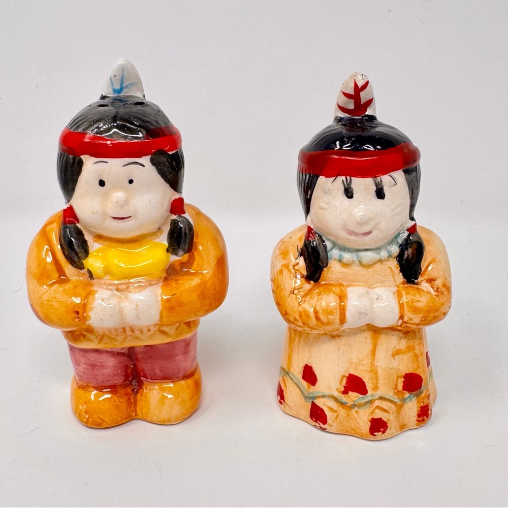 Vintage Native American Couple Thanksgiving Salt & Pepper Shakers Holiday Décor